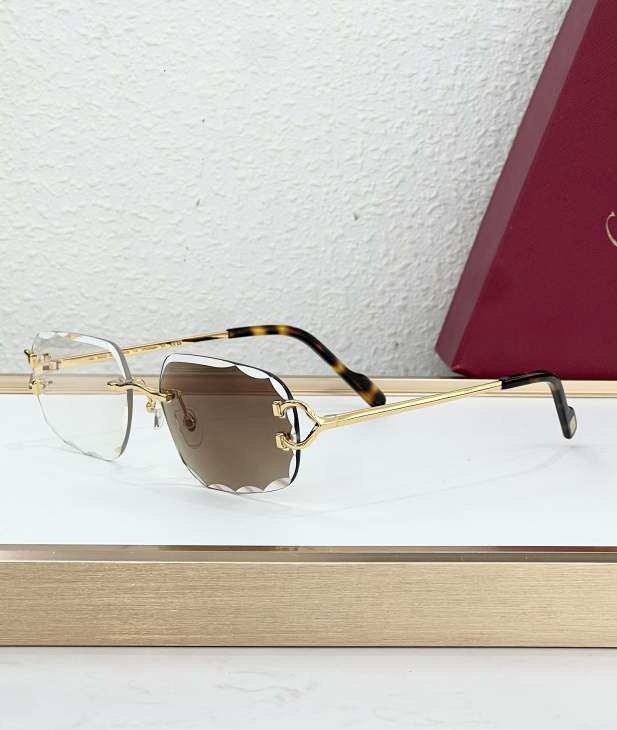 Picture of Cartier Sunglasses _SKUfw80274902fw